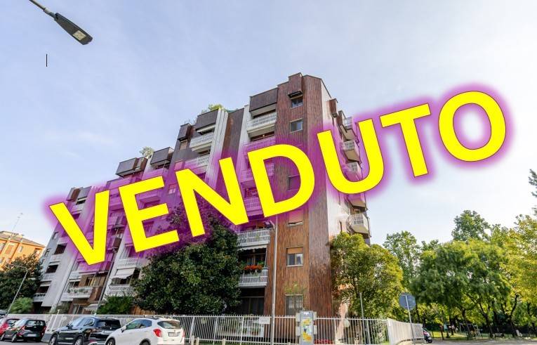 appartamento in vendita a Milano in zona Vigentino