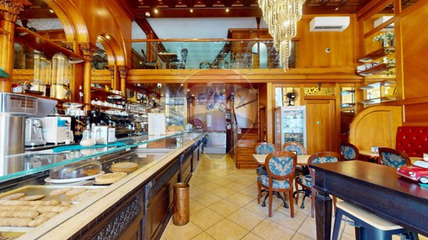 negozio in vendita a Milano in zona Porta Romana