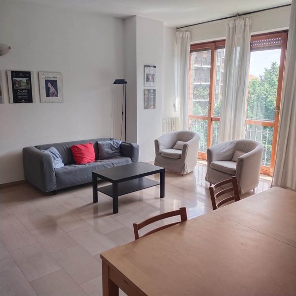 appartamento in vendita a Milano in zona Isola