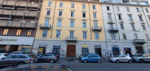 appartamento in vendita a Milano in zona Morivione