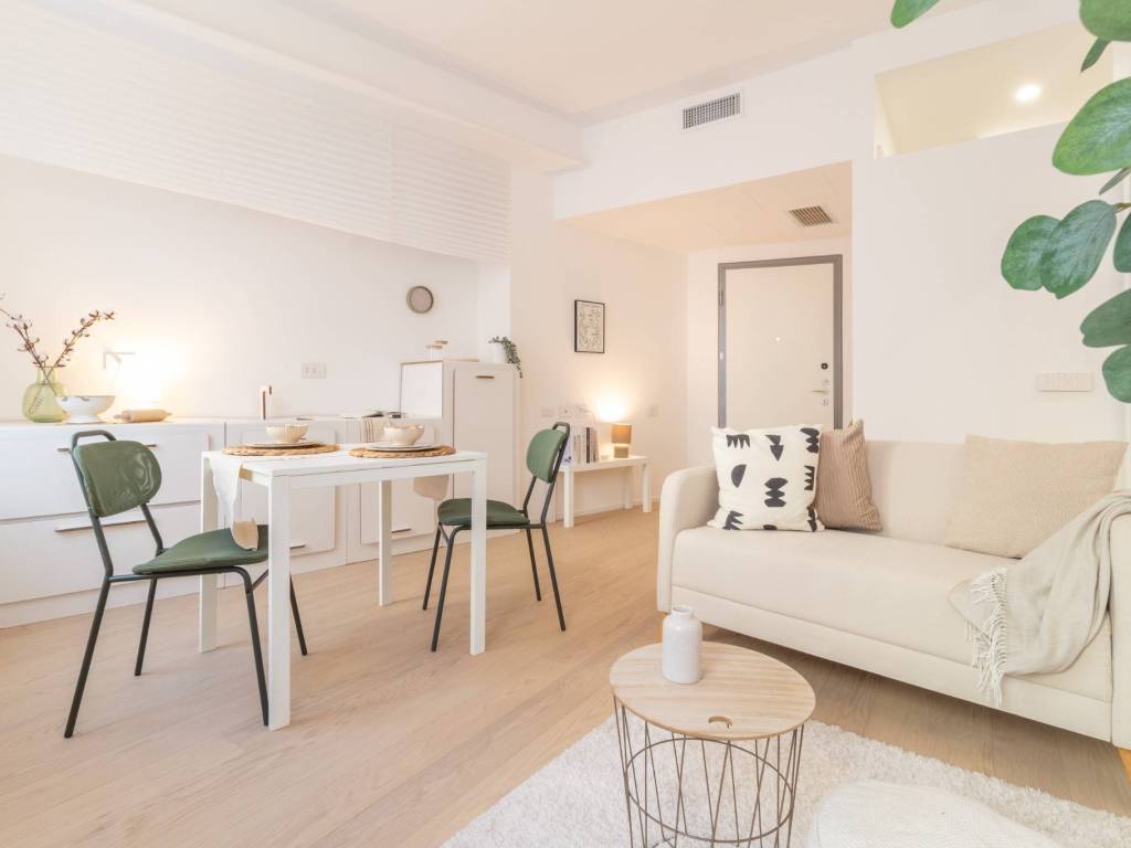 appartamento in vendita a Milano in zona Solari