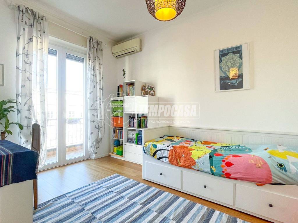 appartamento in vendita a Milano in zona Lambrate