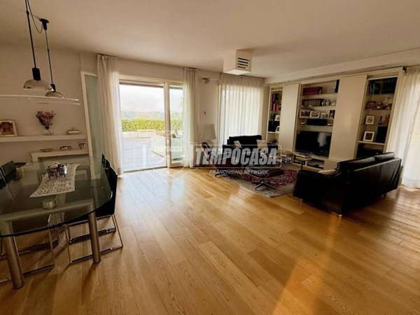 appartamento in vendita a Milano in zona Morivione