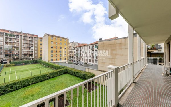 appartamento in vendita a Milano in zona Casoretto