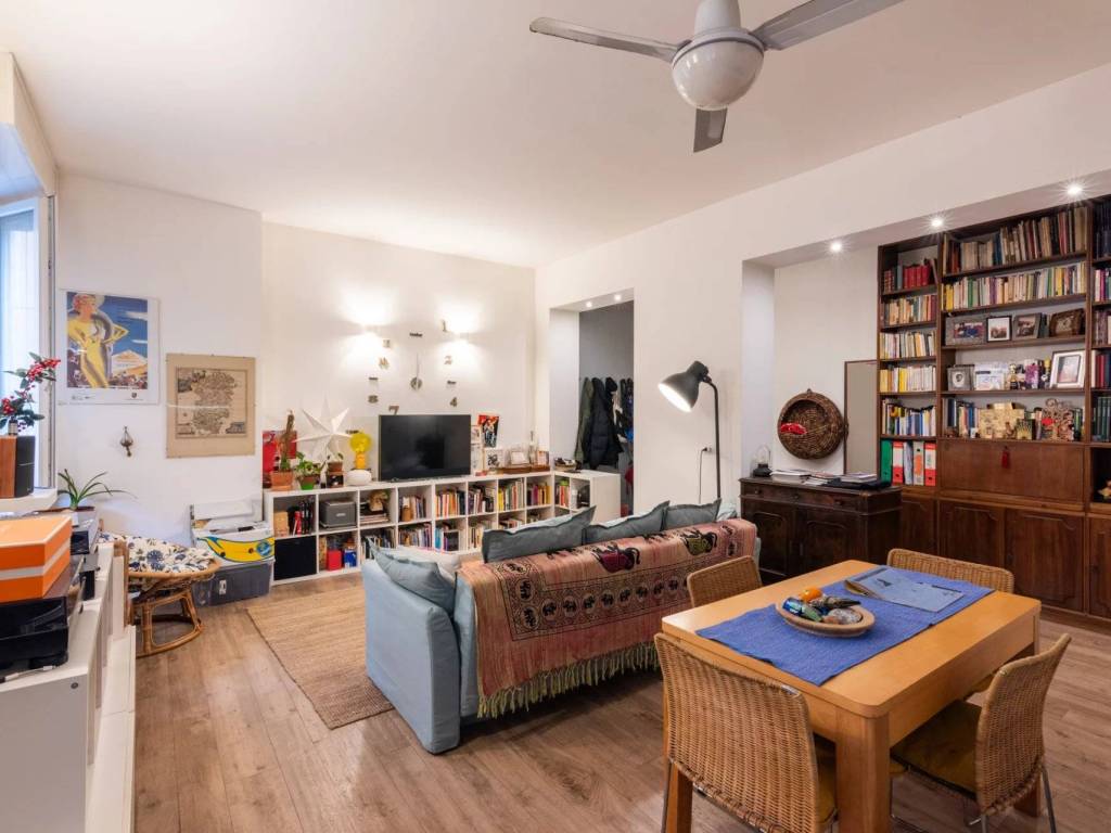 appartamento in vendita a Milano in zona Città Studi