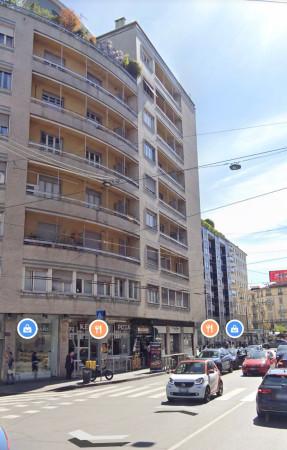 negozio in vendita a Milano in zona Loreto