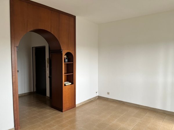 appartamento in vendita a Milano in zona Famagosta