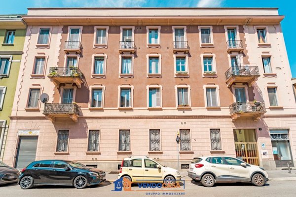 appartamento in vendita a Milano in zona Morivione