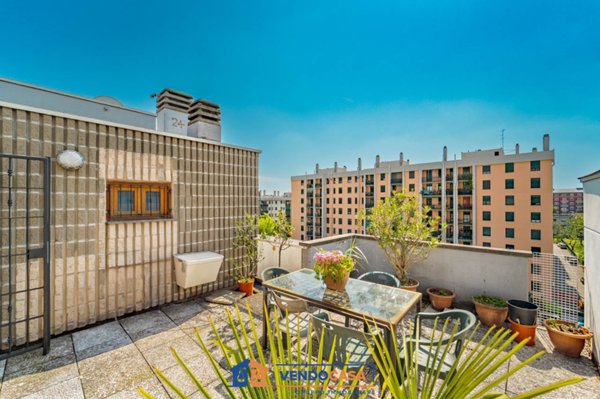 appartamento in vendita a Milano in zona Ronchetto sul Naviglio