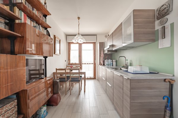 appartamento in vendita a Milano in zona Adriano