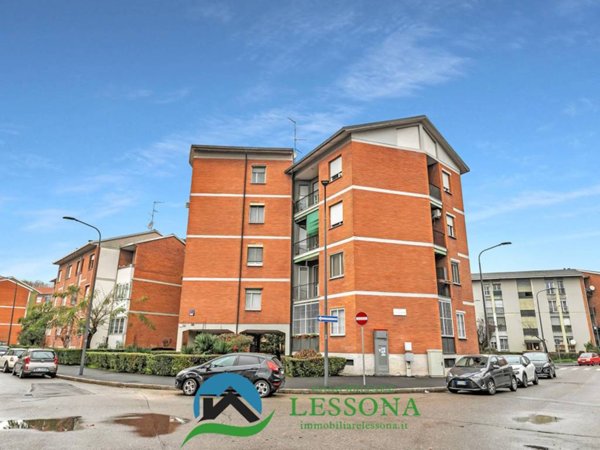 appartamento in vendita a Milano in zona Bovisa
