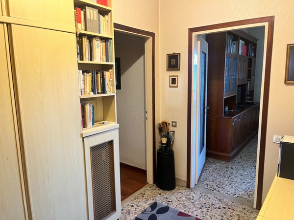 appartamento in vendita a Milano in zona Barona