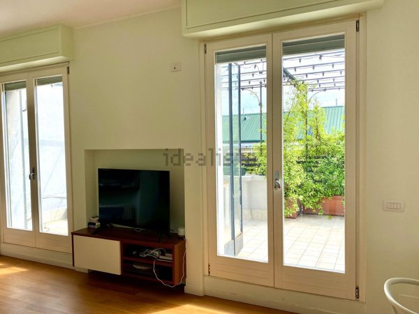 appartamento in vendita a Milano in zona Bocconi