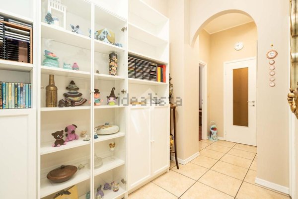 appartamento in vendita a Milano in zona Corvetto