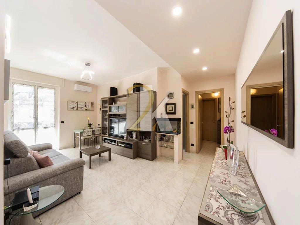 appartamento in vendita a Milano in zona Sempione