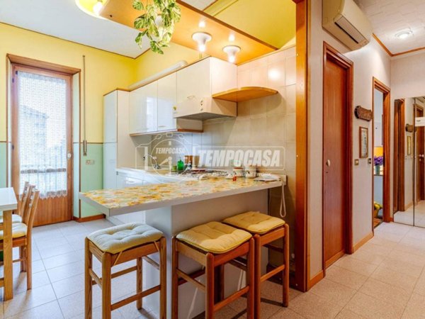 appartamento in vendita a Milano in zona Corvetto