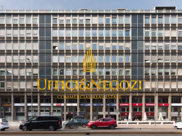 ufficio in vendita a Milano in zona Centro Direzionale