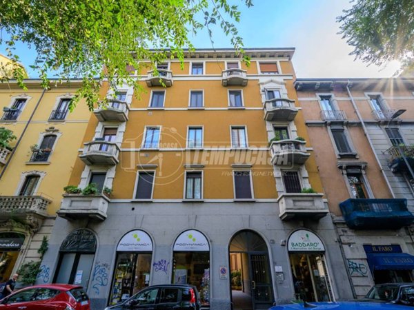 appartamento in vendita a Milano in zona Casoretto