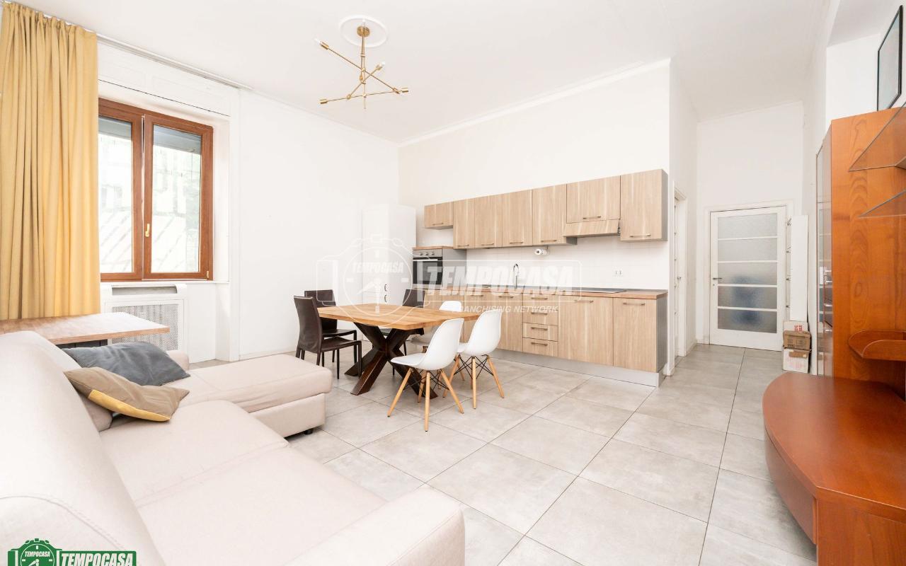appartamento in vendita a Milano in zona Città Studi