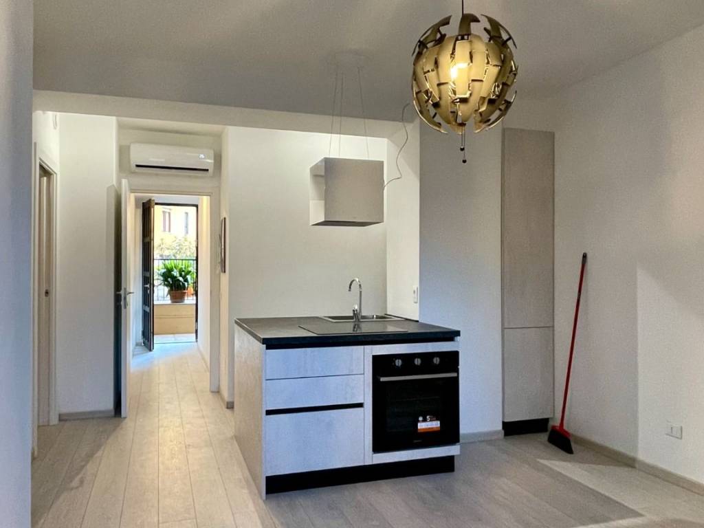 appartamento in vendita a Milano in zona Rogoredo