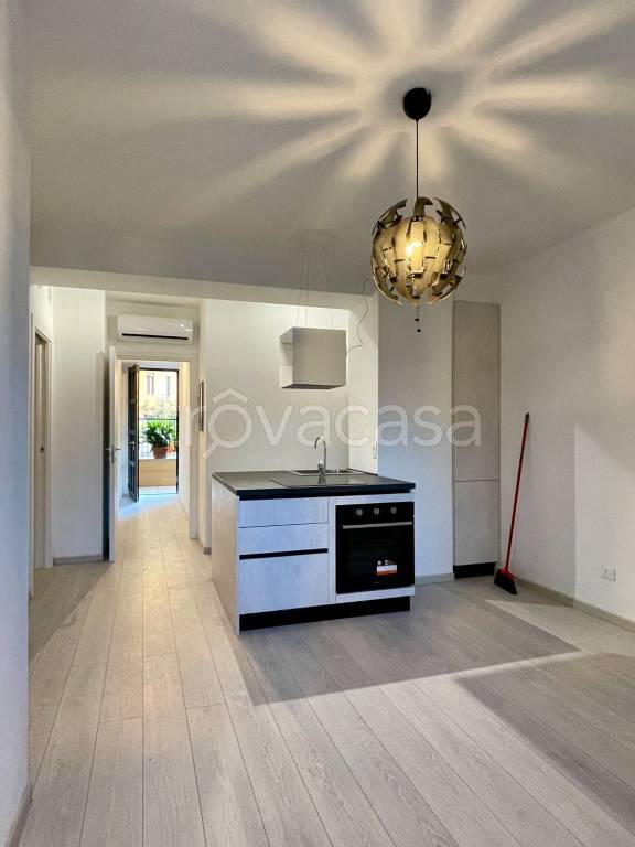 appartamento in vendita a Milano in zona Corvetto