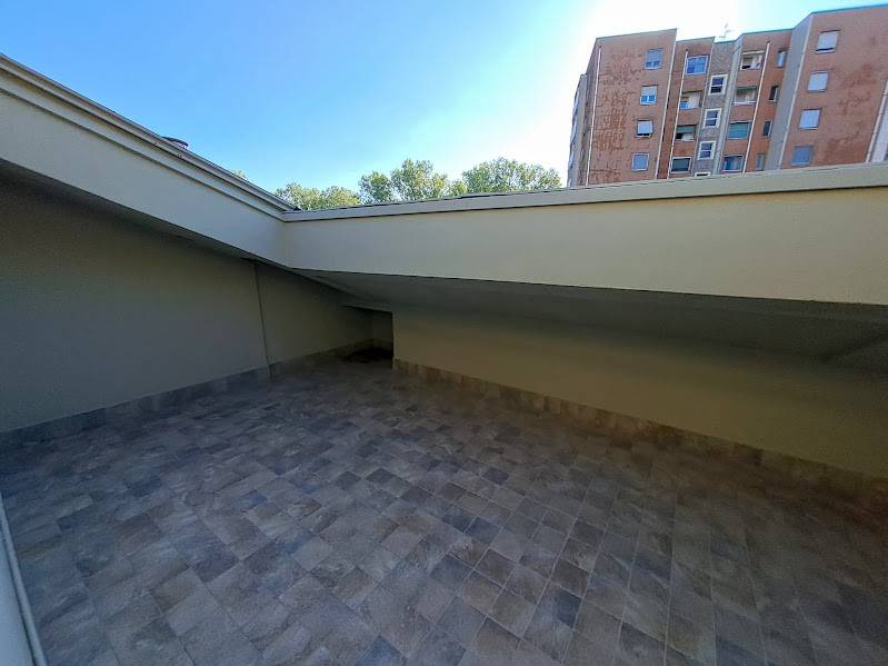 appartamento in vendita a Milano in zona Quartiere degli Olmi