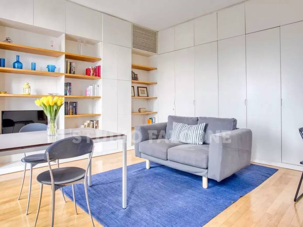 appartamento in vendita a Milano in zona Il Portello