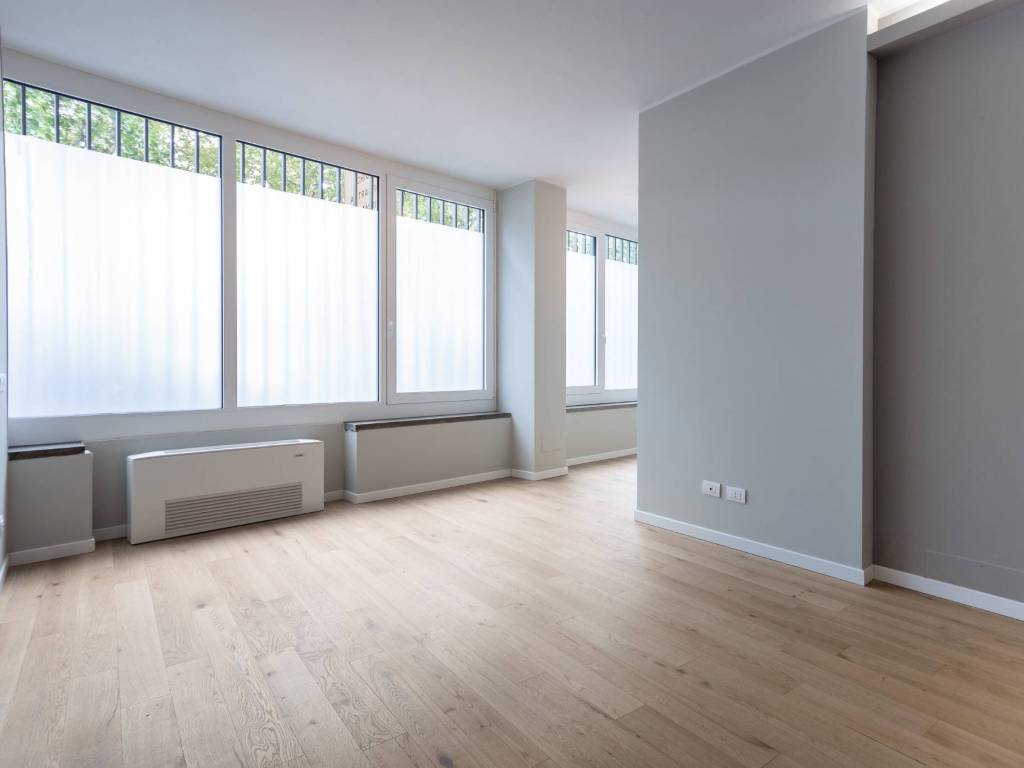 ufficio in vendita a Milano in zona Solari