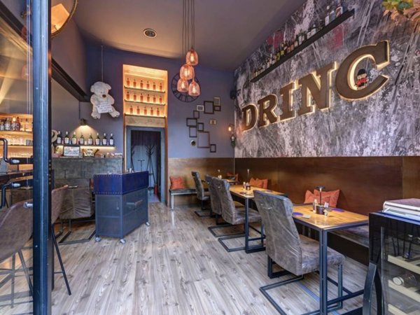 negozio in vendita a Milano in zona Centro Direzionale