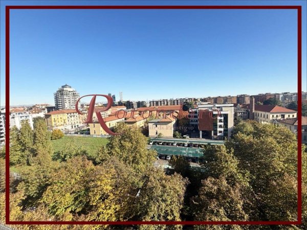 appartamento in vendita a Milano in zona Il Portello