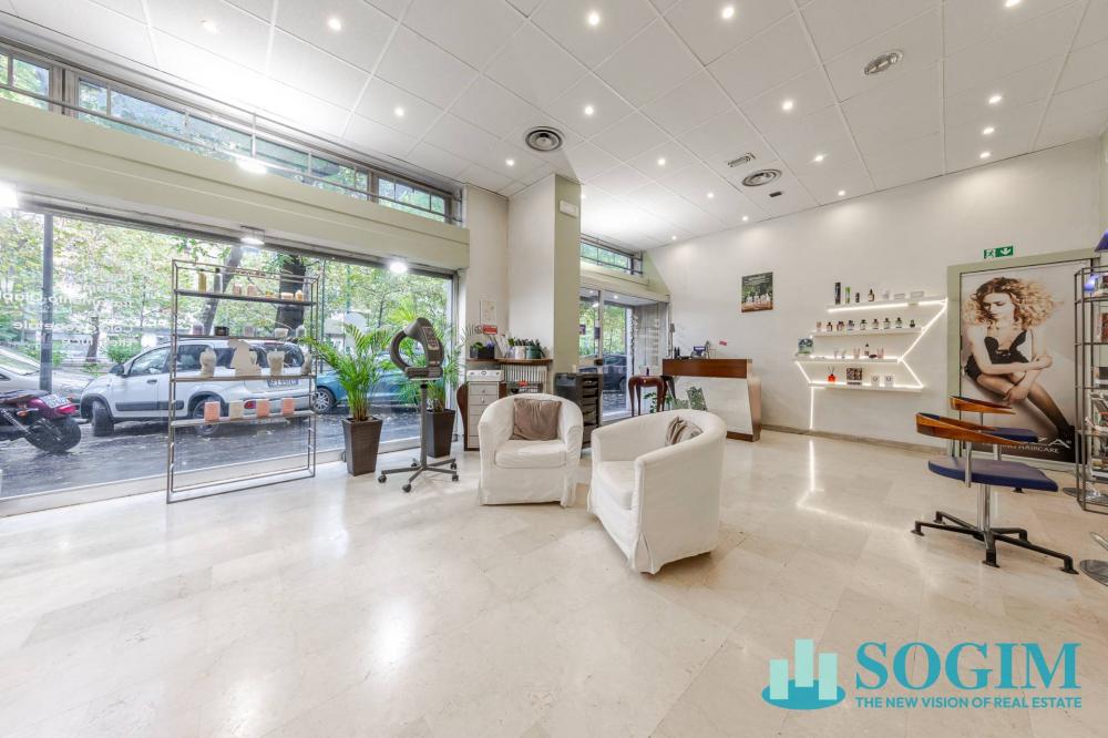 negozio in vendita a Milano