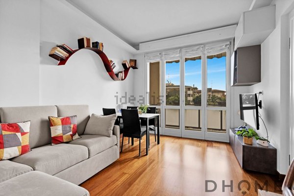 appartamento in vendita a Milano in zona Greco