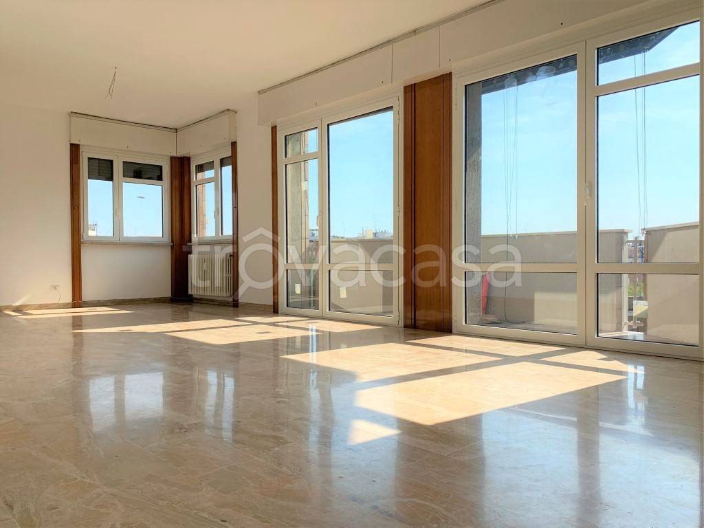 appartamento in vendita a Milano in zona Città Studi