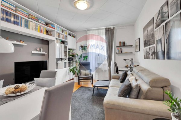 appartamento in vendita a Milano in zona Loreto