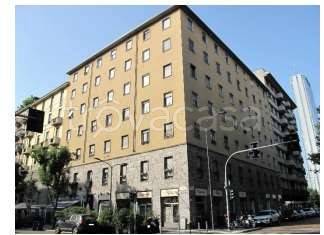 appartamento in vendita a Milano in zona Sempione