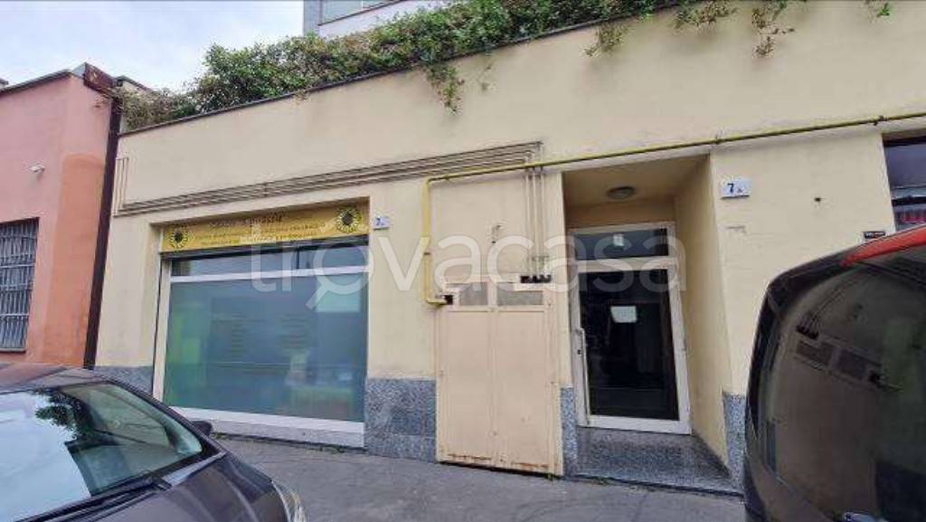 negozio in vendita a Milano in zona Dergano