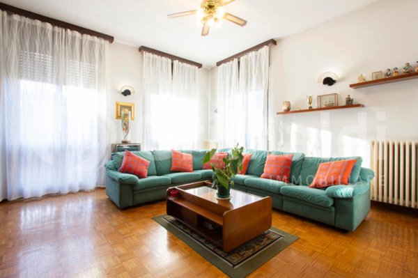 casa indipendente in vendita a Milano in zona Bovisasca