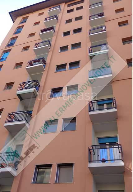 appartamento in vendita a Milano in zona Gallaratese