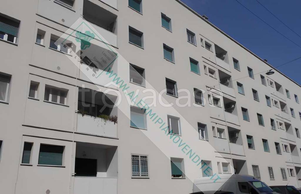 appartamento in vendita a Milano in zona Città Studi