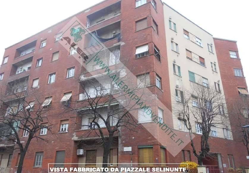 appartamento in vendita a Milano in zona San Siro