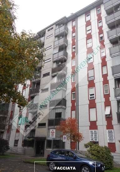 appartamento in vendita a Milano in zona Gallaratese