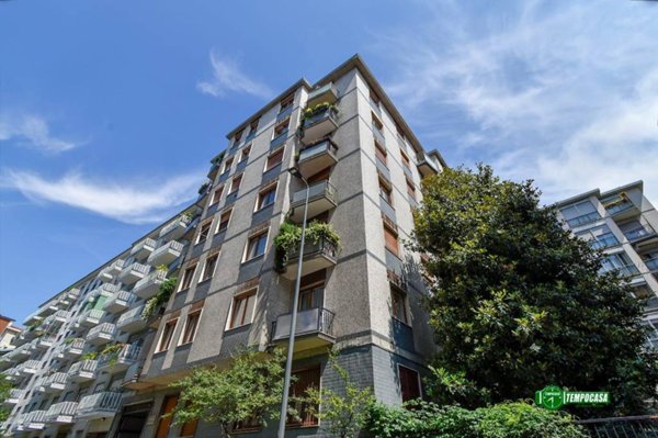 appartamento in vendita a Milano in zona Loreto