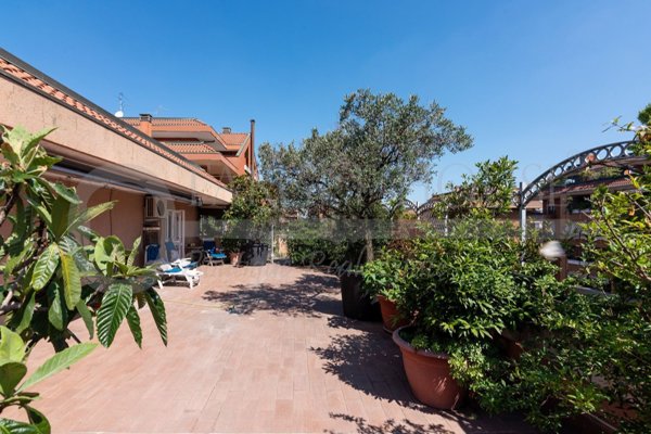 appartamento in vendita a Milano in zona Crescenzago