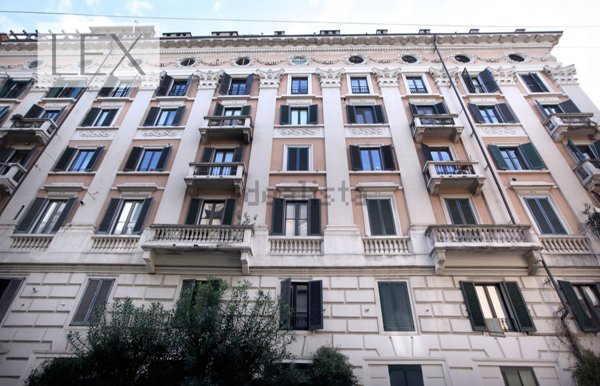 appartamento in vendita a Milano in zona Porta Genova