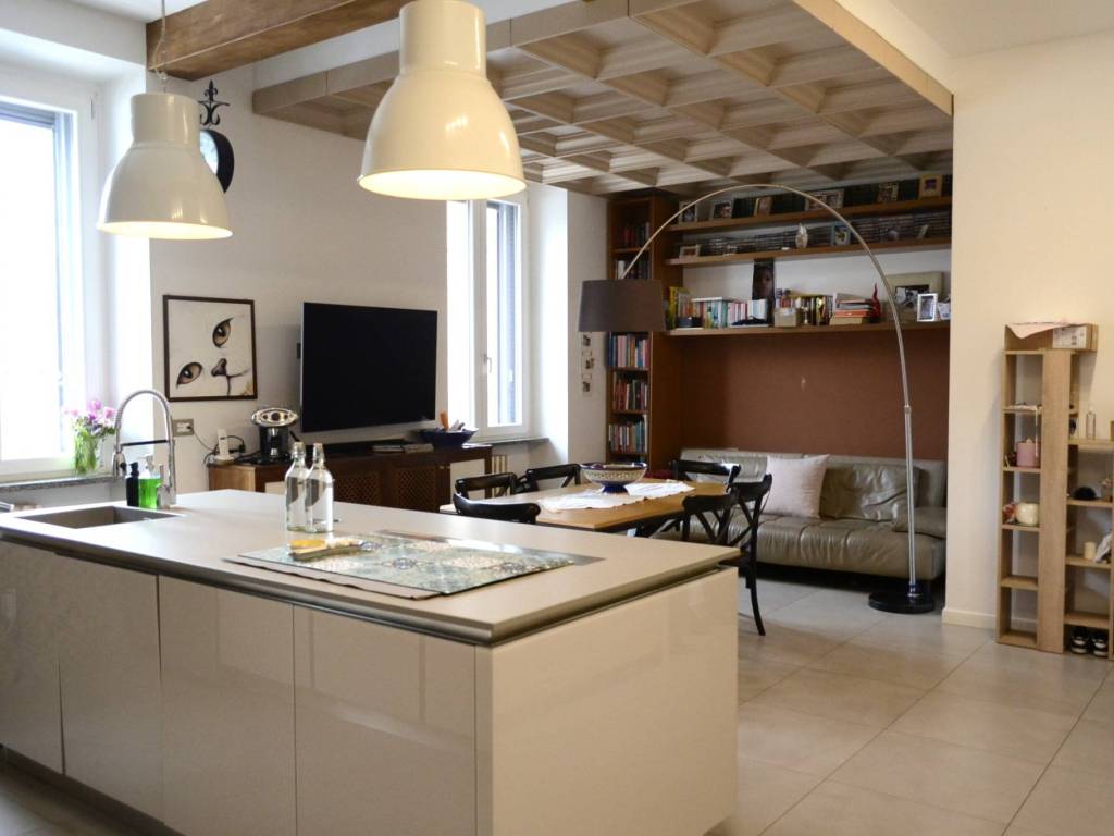 appartamento in vendita a Milano in zona Sempione