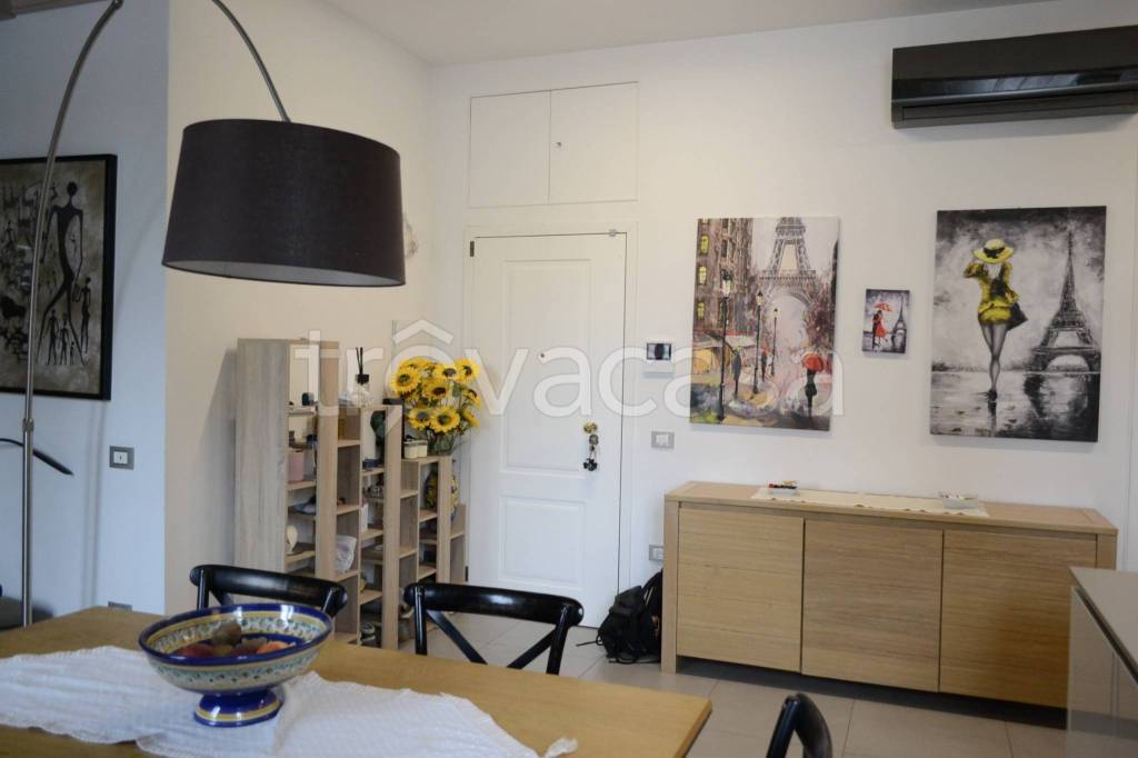 appartamento in vendita a Milano in zona Sempione