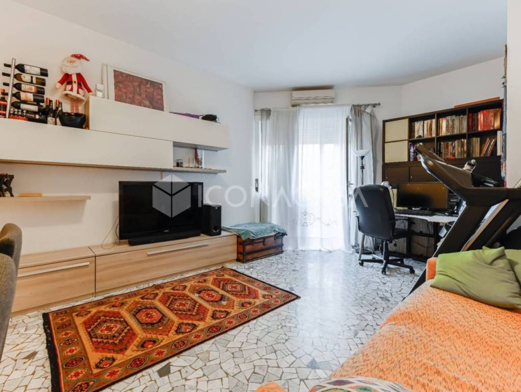 appartamento in vendita a Milano in zona Porta Vittoria