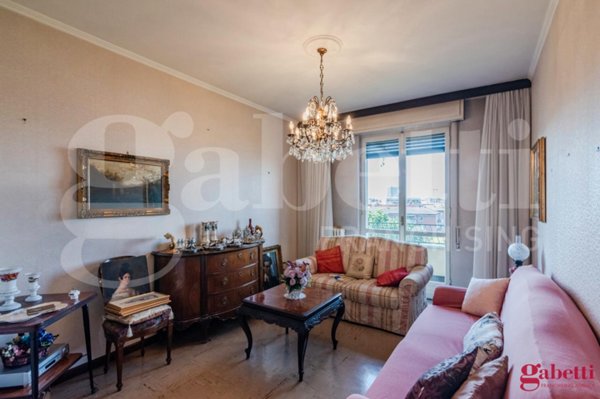appartamento in vendita a Milano in zona Morivione