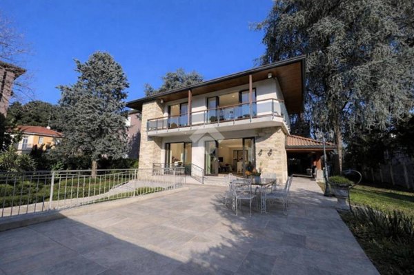 casa indipendente in vendita a Milano in zona Musocco