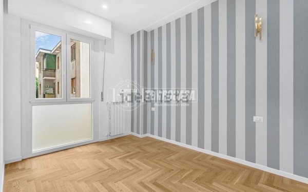appartamento in vendita a Milano in zona Lorenteggio
